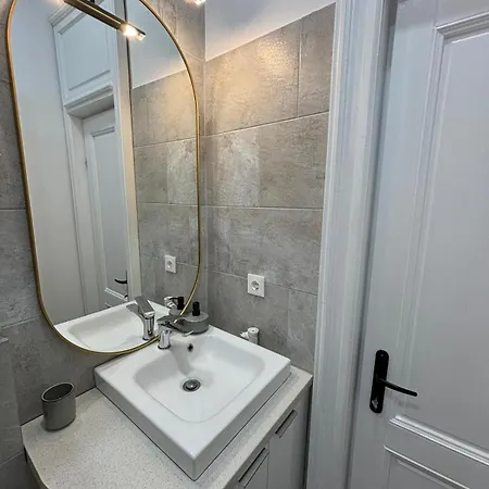 Premium Quiet 2br Brand New Flat In The Heart Of The Apartment *