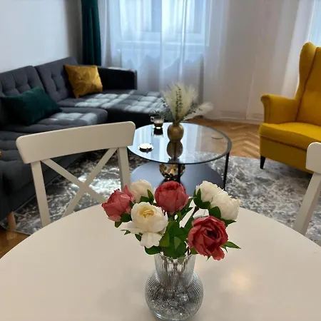 Apartment Premium Quiet 2br Brand New Flat In The Heart Of The Budapest